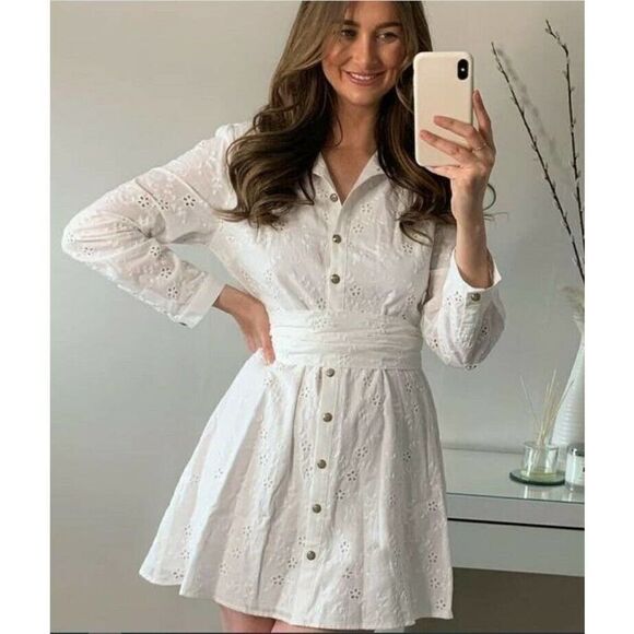 ZARA Openwork Eyelet Embroidered Short Belted - Picture 3 of 7